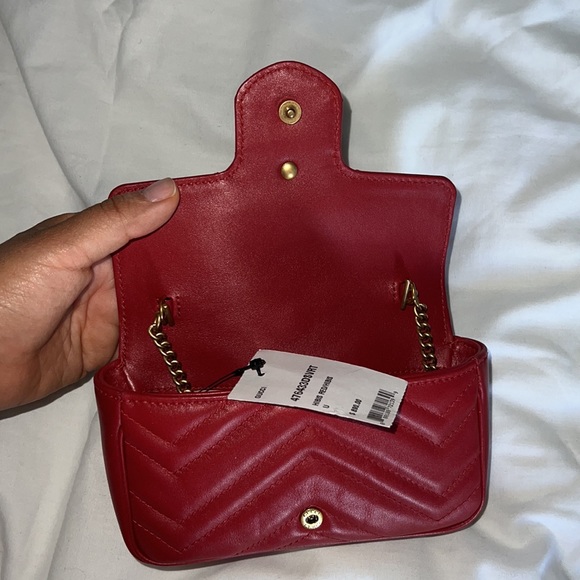 AUTHENTIC Gucci Marmont Red Flap Bag Quilted Mini ! LIKE NEW with tags - Picture 5 of 9